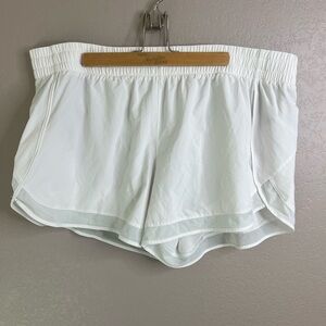 Athleta Mesh Racer Run 4” Short